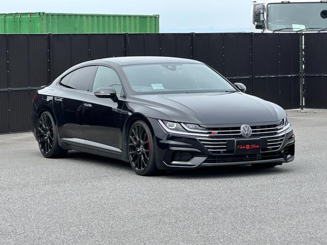アルテオン Ｒライン　４モーションアドバンス　ＳＲ　ＩＤＥＡＬエアサス　ＦＯＲＧＩＡＴＯ２０ｉｎＡＷ　全周囲カメラ　メーカーナビＴＶ　黒革　マッサージシート　電動テールゲート　ＨＵＤ　デジタルメーター　アダプティブクルコン　ＬＥＤヘッドランプ（7枚目）