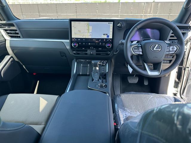 ＧＸ ＧＸ５５０　オーバートレイル＋　ＳＲ　マークレビンソン　デジタルミラー　前後ドラレコ　クールＢＯＸ　おくだけ充電　全周囲カメラ　パワーバックドア　レクサスチームメイト　ベンチレーションシート　ＨＵＤ　ＢＳＭ　１８ｉｎＡＷ　寒冷地仕様（15枚目）
