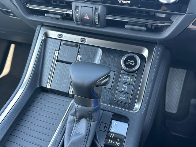 ＧＸ ＧＸ５５０　オーバートレイル＋　ＳＲ　マークレビンソン　デジタルミラー　前後ドラレコ　クールＢＯＸ　おくだけ充電　全周囲カメラ　パワーバックドア　レクサスチームメイト　ベンチレーションシート　ＨＵＤ　ＢＳＭ　１８ｉｎＡＷ　寒冷地仕様（24枚目）