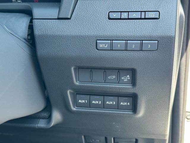 ＧＸ ＧＸ５５０　オーバートレイル＋　ＳＲ　マークレビンソン　デジタルミラー　前後ドラレコ　クールＢＯＸ　おくだけ充電　全周囲カメラ　パワーバックドア　レクサスチームメイト　ベンチレーションシート　ＨＵＤ　ＢＳＭ　１８ｉｎＡＷ　寒冷地仕様（25枚目）