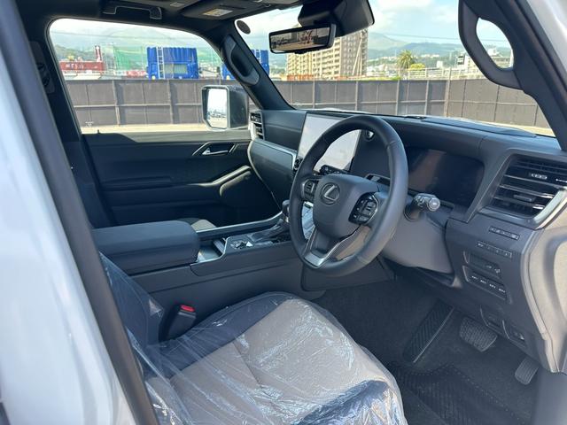 ＧＸ ＧＸ５５０　オーバートレイル＋　ＳＲ　マークレビンソン　デジタルミラー　前後ドラレコ　クールＢＯＸ　おくだけ充電　全周囲カメラ　パワーバックドア　レクサスチームメイト　ベンチレーションシート　ＨＵＤ　ＢＳＭ　１８ｉｎＡＷ　寒冷地仕様（33枚目）