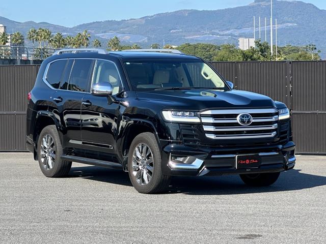 ランドクルーザー ＺＸ　ＳＲ　モデリスタエアロ　リアエンター　ＯＰ１２．３型ナビＴＶ　ＪＢＬサウンド　電動デフロック　クールＢＯＸ　ＩＴＳコネクト　ルーフレール　全周囲カメラ　セーフティセンス　２０ｉｎＡＷ　ＨＵＤ　ＢＳＭ（7枚目）