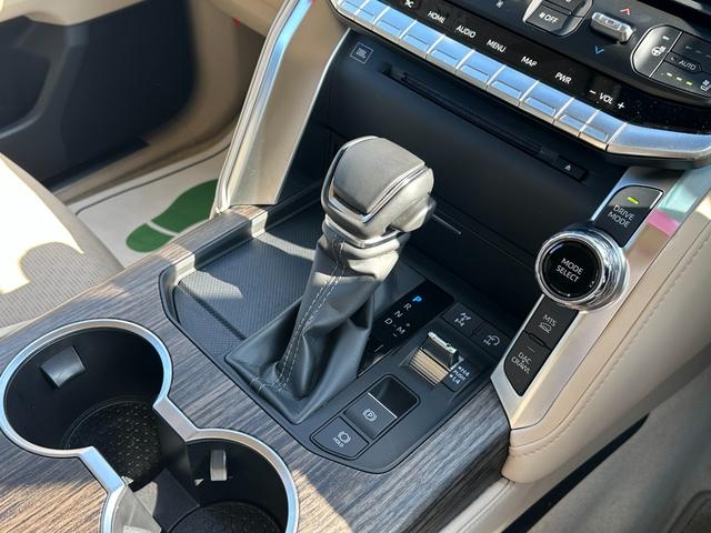 ランドクルーザー ＺＸ　ＳＲ　モデリスタエアロ　リアエンター　ＯＰ１２．３型ナビＴＶ　ＪＢＬサウンド　電動デフロック　クールＢＯＸ　ＩＴＳコネクト　ルーフレール　全周囲カメラ　セーフティセンス　２０ｉｎＡＷ　ＨＵＤ　ＢＳＭ（19枚目）