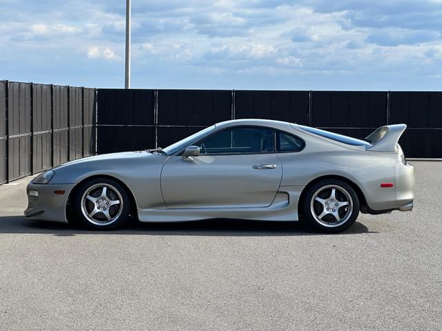 スープラ RZ-S 6速MT 1オーナー車 社外エアロ 社外マフラー 社外17inAW BRIDEシート 車高調 タワーバー ロールバー 社外エアクリ ツインターボ(3枚目)