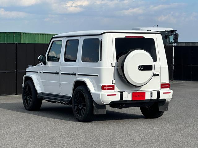 Gクラス G350d AMGライン アダプティブダンピング ラグジュアリーPKG SR Burmester 電動サイドステップ サウンドジェネレーター パナメリカーナグリル レーダーセーフティ 360°カメラ 黒革 AMG20inAW(5枚目)
