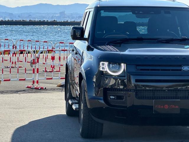 ディフェンダー １１０Ｘ－ダイナミックＨＳＥ　Ｄ３００　エアサスペンション＆ブラックエクステリア＆コールドクライメートパック　サイドステップ　スペアホイールカバー　パノラマルーフ　全周囲カメラ　１１．４型ナビ　ＭＥＲＩＤＩＡＮ　コンビレザー　ドラレコ（34枚目）