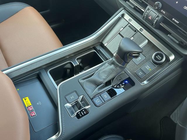 ���Ԃ̏ڍׂ₨�X���ɂ��Ă̂��₢���킹�́A�f�������[�����ς�A���͖����d�b�@�O�O�V�W�U�O�S�V�T�W�U�V�@����͂��Ă��₢���킹�������B���ЃX�^�b�t���ׂ��������������Ē����܂��B