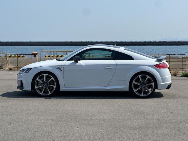 ���A�E�f�B�s�s�@�q�r�N�[�y�@���ɂ��܂������@�@�@�@���@�����X�̍ۂ͎��O�ɓW���X�܂̊m�F�����肢�v���܂��B�@�i�f�ړX�܂ɂ��Ԃ��Ȃ��ꍇ���������܂��j