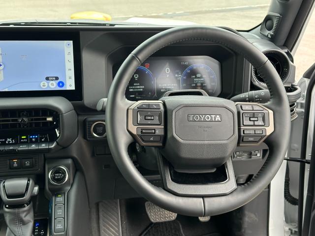 ランドクルーザー２５０ ＺＸ　ＳＲ　ＪＢＬサウンド　トヨタチームメイト　おくだけ充電　ＨＵＤ　ＢＳＭ　全周囲カメラ　デジタルミラー　ルーフレール　パワーバックドア　茶革　前後ベンチレーションシート　ＡＣ１００Ｖ電源　寒冷地仕様（21枚目）