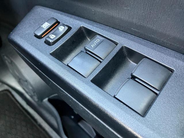 F 1年保証付 ETC バックカメラ ナビ キーレスエントリー 電動格納ミラー CVT 衝突安全ボディ ABS ESC CD ミュージックプレイヤー接続可 エアコン(10枚目)