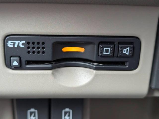 Ｎ－ＷＧＮ Ｇ　ＥＴＣ　バックカメラ　ＴＶ　スマートキー　アイドリングストップ　電動格納ミラー　ベンチシート　ＣＶＴ　盗難防止システム　ＡＢＳ　ＥＳＣ　ＣＤ　ＵＳＢ　衝突安全ボディ　エアコン　パワーステアリング（8枚目）