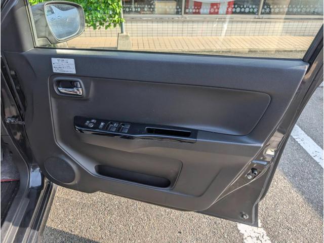 アルトターボＲＳ ベースグレード　ナビ　ＴＶ　衝突被害軽減システム　ＨＩＤ　スマートキー　アイドリングストップ　電動格納ミラー　シートヒーター　ＡＴ　盗難防止システム　ＡＢＳ　ＥＳＣ　ブルーレイ　ＵＳＢ　Ｂｌｕｅｔｏｏｔｈ（23枚目）