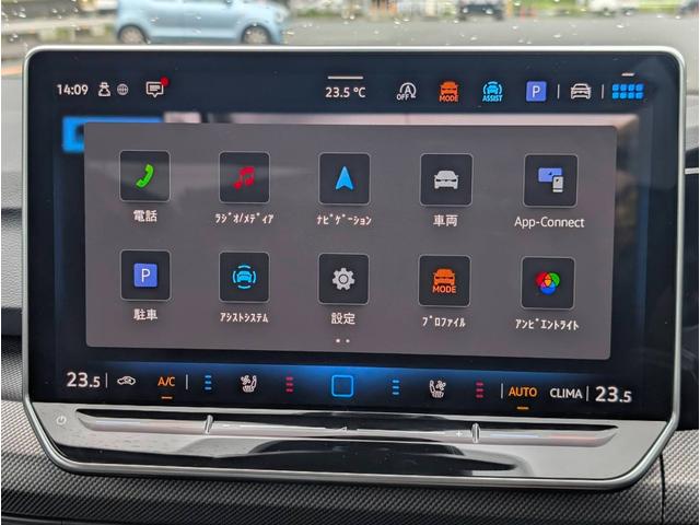 ゴルフＧＴＩ ベースグレード　ＥＴＣ　全周囲カメラ　ナビ　クリアランスソナー　オートクルーズコントロール　レーンアシスト　衝突被害軽減システム　アルミホイール　オートライト　ＬＥＤヘッドランプ　スマートキー　アイドリングストップ（4枚目）