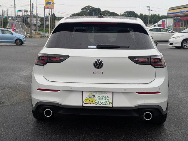 ゴルフＧＴＩ ベースグレード　ＥＴＣ　全周囲カメラ　ナビ　クリアランスソナー　オートクルーズコントロール　レーンアシスト　衝突被害軽減システム　アルミホイール　オートライト　ＬＥＤヘッドランプ　スマートキー　アイドリングストップ（15枚目）