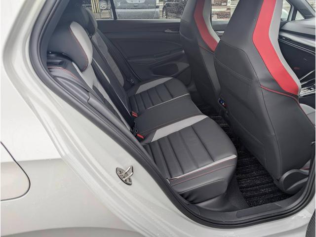ゴルフＧＴＩ ベースグレード　ＥＴＣ　全周囲カメラ　ナビ　クリアランスソナー　オートクルーズコントロール　レーンアシスト　衝突被害軽減システム　アルミホイール　オートライト　ＬＥＤヘッドランプ　スマートキー　アイドリングストップ（34枚目）