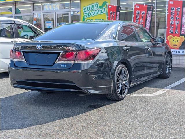 クラウンハイブリッド アスリートＳ　ブラックスタイル　クリアランスソナー　オートクルーズコントロール　バックカメラ　ナビ　アルミホイール　ＨＩＤ　サンルーフ　ＣＶＴ　スマートキー　電動格納ミラー　盗難防止システム　パワーシート　ＣＤ　衝突安全ボディ（14枚目）