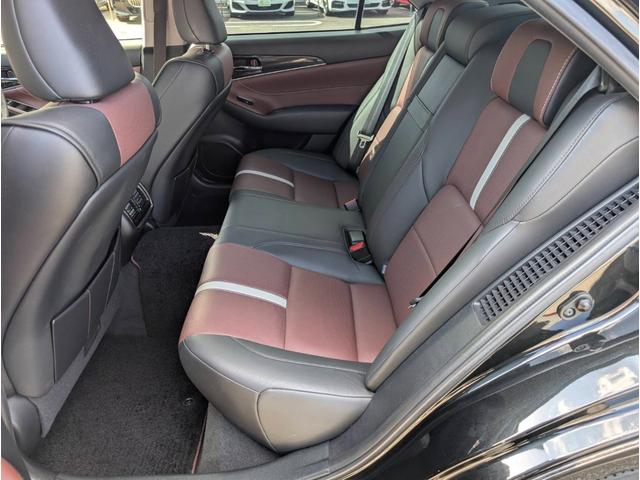 クラウンハイブリッド アスリートＳ　ブラックスタイル　クリアランスソナー　オートクルーズコントロール　バックカメラ　ナビ　アルミホイール　ＨＩＤ　サンルーフ　ＣＶＴ　スマートキー　電動格納ミラー　盗難防止システム　パワーシート　ＣＤ　衝突安全ボディ（28枚目）