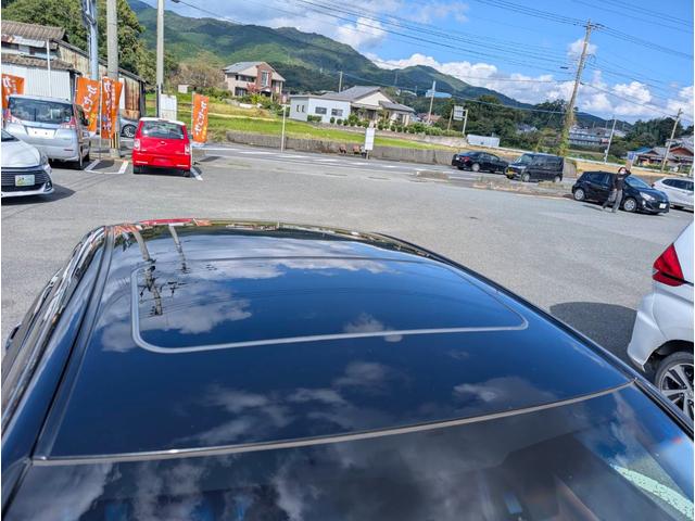 クラウンハイブリッド アスリートＳ　ブラックスタイル　クリアランスソナー　オートクルーズコントロール　バックカメラ　ナビ　アルミホイール　ＨＩＤ　サンルーフ　ＣＶＴ　スマートキー　電動格納ミラー　盗難防止システム　パワーシート　ＣＤ　衝突安全ボディ（39枚目）