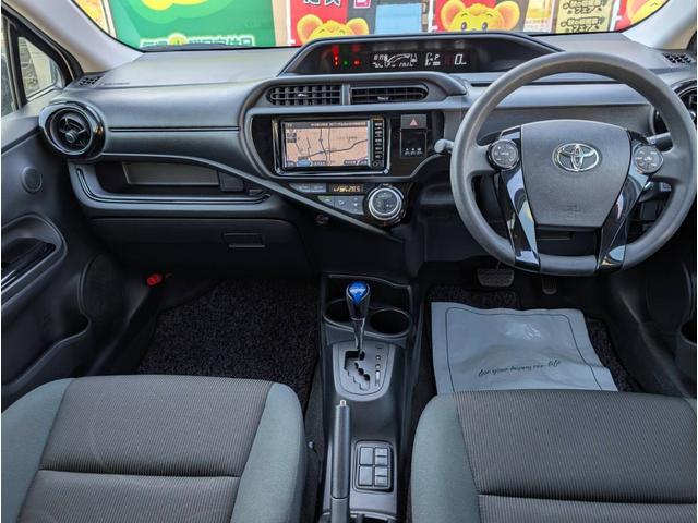 アクア Ｓスタイルブラック　ＥＴＣ　バックカメラ　ナビ　ＴＶ　レーンアシスト　衝突被害軽減システム　アルミホイール　オートマチックハイビーム　オートライト　スマートキー　アイドリングストップ　電動格納ミラー　ＣＶＴ（2枚目）