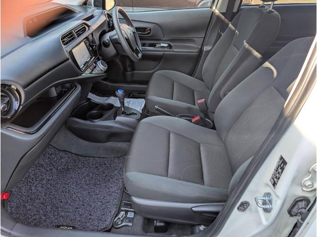 アクア Ｓスタイルブラック　ＥＴＣ　バックカメラ　ナビ　ＴＶ　レーンアシスト　衝突被害軽減システム　アルミホイール　オートマチックハイビーム　オートライト　スマートキー　アイドリングストップ　電動格納ミラー　ＣＶＴ（25枚目）