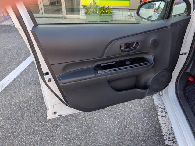 アクア Ｓスタイルブラック　ＥＴＣ　バックカメラ　ナビ　ＴＶ　レーンアシスト　衝突被害軽減システム　アルミホイール　オートマチックハイビーム　オートライト　スマートキー　アイドリングストップ　電動格納ミラー　ＣＶＴ（28枚目）