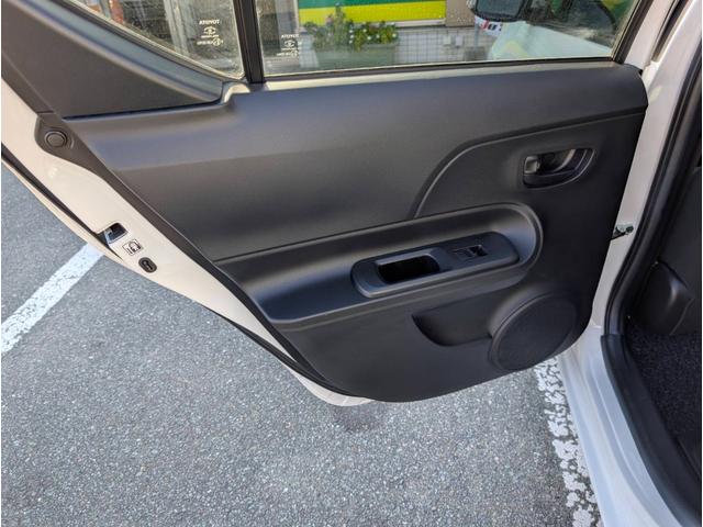 アクア Ｓスタイルブラック　ＥＴＣ　バックカメラ　ナビ　ＴＶ　レーンアシスト　衝突被害軽減システム　アルミホイール　オートマチックハイビーム　オートライト　スマートキー　アイドリングストップ　電動格納ミラー　ＣＶＴ（33枚目）