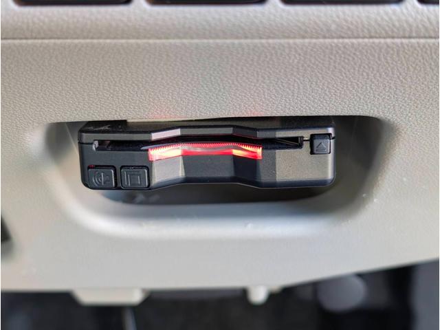 キャスト スタイルＸ　ＳＡＩＩ　ＥＴＣ　ナビ　ＴＶ　衝突被害軽減システム　スマートキー　アイドリングストップ　電動格納ミラー　ベンチシート　ＣＶＴ　盗難防止システム　ＡＢＳ　ＥＳＣ　ＣＤ　ＤＶＤ再生　ＵＳＢ　衝突安全ボディ　エアコン（7枚目）