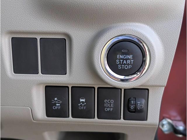 プッシュエンジンスタートシステム、エンジン始動・停止をワンタッチで行うことができます。