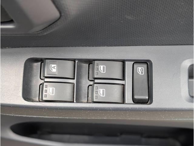 ミライース L SAIII クリアランスソナー 衝突被害軽減システム オートマチックハイビーム キーレスエントリー アイドリングストップ CVT 盗難防止システム ABS ESC CD ミュージックプレイヤー接続可(7枚目)