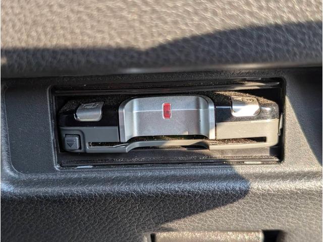 スペーシアカスタム ハイブリッドＸＳターボ　ドライブレコーダー　ＥＴＣ　両側電動スライドドア　ＴＶ　クリアランスソナー　オートクルーズコントロール　衝突被害軽減システム　オートライト　ＬＥＤヘッドランプ　スマートキー　アイドリングストップ（9枚目）