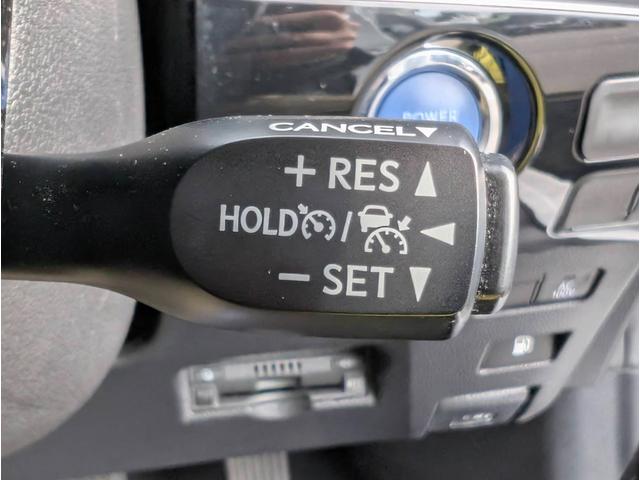 �A�N�Z���𓥂܂Ȃ��Ă��ݒ肵�����x�ő��s�\�ȃI�[�g�N���[�Y�R���g���[���𑕔����Ă��܂��I�����O�h���C�u�ł��^�]���y�ɂȂ�܂��B�u���[�L��V�t�g����ł������\�ł��I