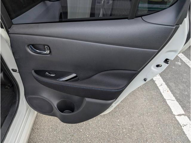 リーフ X ETC バックカメラ ナビ TV オートクルーズコントロール 衝突被害軽減システム スマートキー 電動格納ミラー シートヒーター CVT 盗難防止システム 衝突安全ボディ ABS ESC CD USB(23枚目)