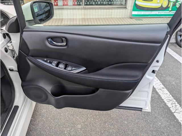 リーフ X ETC バックカメラ ナビ TV オートクルーズコントロール 衝突被害軽減システム スマートキー 電動格納ミラー シートヒーター CVT 盗難防止システム 衝突安全ボディ ABS ESC CD USB(35枚目)