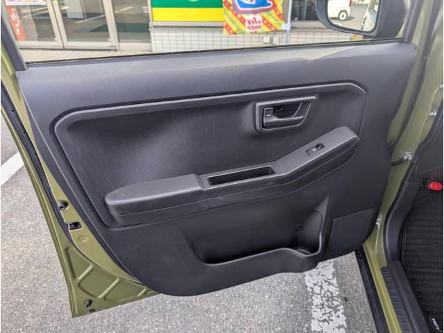 タフト Ｘ　クリアランスソナー　衝突被害軽減システム　ＬＥＤヘッドランプ　スマートキー　アイドリングストップ　電動格納ミラー　サンルーフ　ＣＶＴ　盗難防止システム　ＡＢＳ　ＥＳＣ　ＣＤ　衝突安全ボディ　エアコン（32枚目）