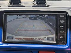 バックカメラ装備。駐車が苦手な方には欠かせません。 4