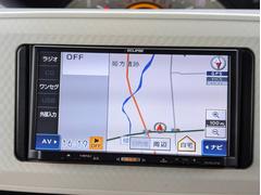 ナビ付き♪旅行やドライブも楽しいひと時！初めての道でも迷うことなくエスコートしてくれます。 4