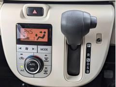 必ず使用するシフトレバー。確りと確認したいですね。 5
