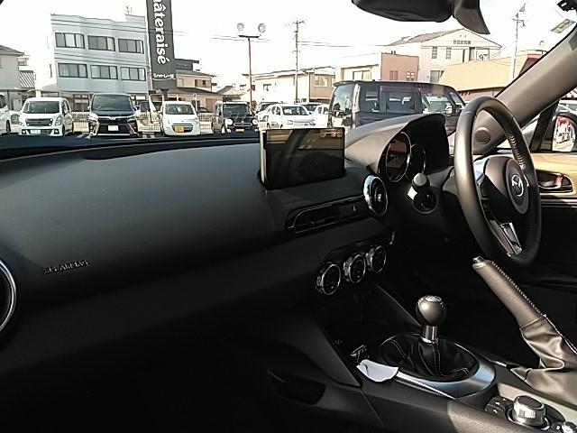 ロードスター Ｓスペシャルパッケージ　キーレス　フルセグ　ＴＶ　エアバッグ　フル装備　助手席エアバッグ　衝突被害軽減システム　ＥＴＣ　バックカメラ　スマートキー　オートクルーズコントロール（9枚目）