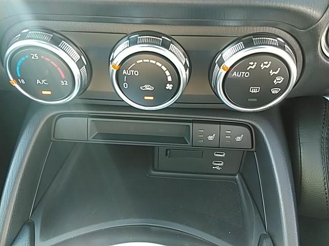 ロードスター Ｓスペシャルパッケージ　キーレス　フルセグ　ＴＶ　エアバッグ　フル装備　助手席エアバッグ　衝突被害軽減システム　ＥＴＣ　バックカメラ　スマートキー　オートクルーズコントロール（22枚目）