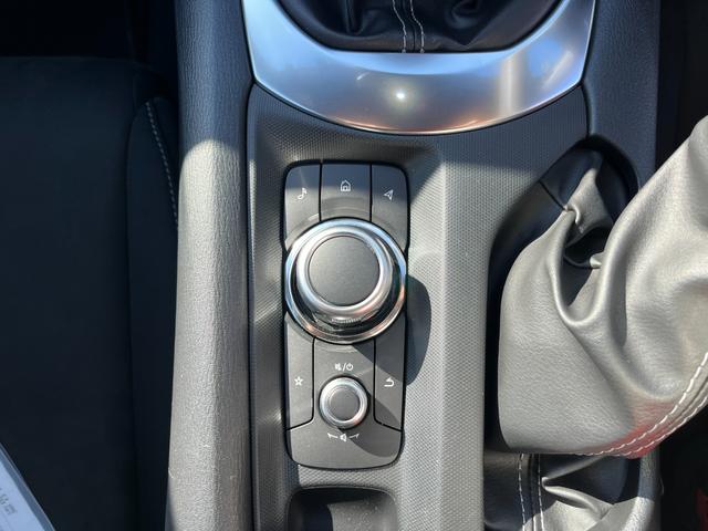 ロードスター Ｓスペシャルパッケージ　キーレス　フルセグ　ＴＶ　エアバッグ　フル装備　助手席エアバッグ　衝突被害軽減システム　ＥＴＣ　バックカメラ　スマートキー　オートクルーズコントロール（23枚目）