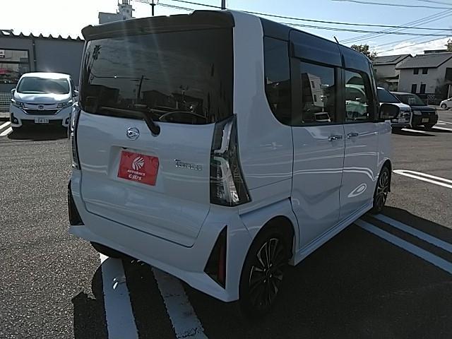 タント カスタムＲＳ　キーレス　１５アルミホイール　エアバッグ　オートマ　フル装備　助手席エアバッグ　衝突被害軽減システム　スマートキー　横滑り防止機能　シートヒーター（3枚目）