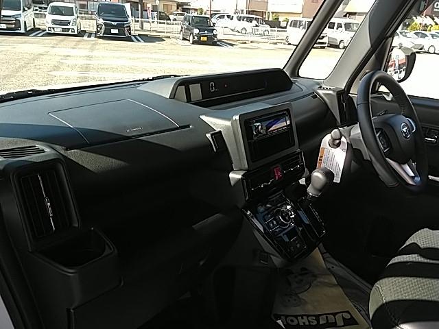 タント カスタムＲＳ　キーレス　１５アルミホイール　エアバッグ　オートマ　フル装備　助手席エアバッグ　衝突被害軽減システム　スマートキー　横滑り防止機能　シートヒーター（15枚目）