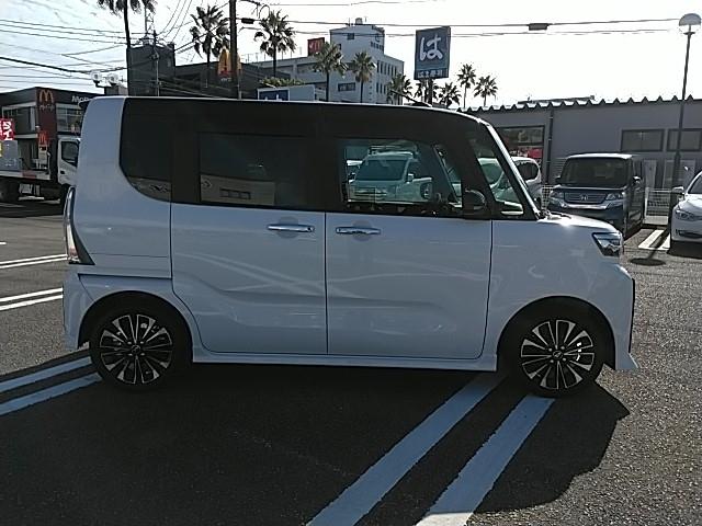 タント カスタムＲＳ　キーレス　１５アルミホイール　エアバッグ　オートマ　フル装備　助手席エアバッグ　衝突被害軽減システム　スマートキー　横滑り防止機能　シートヒーター（17枚目）