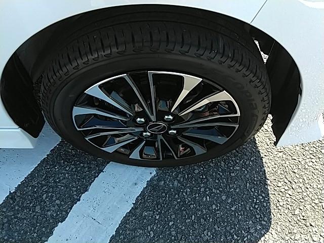 タント カスタムＲＳ　キーレス　１５アルミホイール　エアバッグ　オートマ　フル装備　助手席エアバッグ　衝突被害軽減システム　スマートキー　横滑り防止機能　シートヒーター（25枚目）