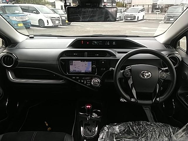 アクア G G’s キーレス フルセグ ナビ&TV 17アルミホイール エアバッグ オートマ フル装備 助手席エアバッグ 衝突被害軽減システム ETC バックカメラ スマートキー オートクルーズコントロール(2枚目)