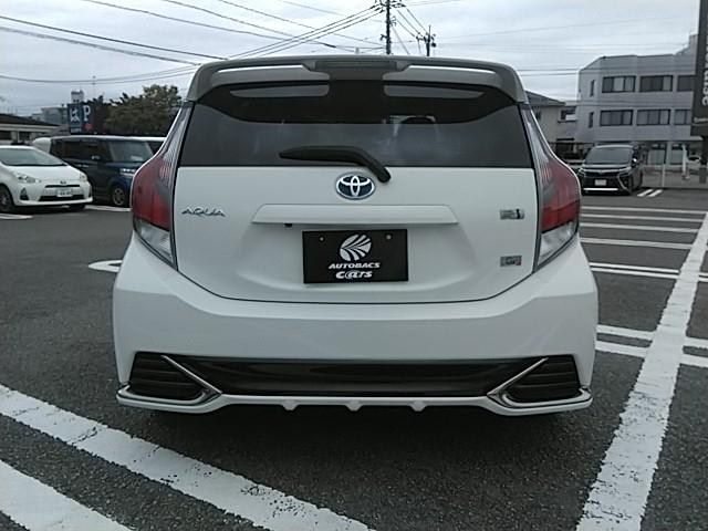 アクア G G’s キーレス フルセグ ナビ&TV 17アルミホイール エアバッグ オートマ フル装備 助手席エアバッグ 衝突被害軽減システム ETC バックカメラ スマートキー オートクルーズコントロール(5枚目)
