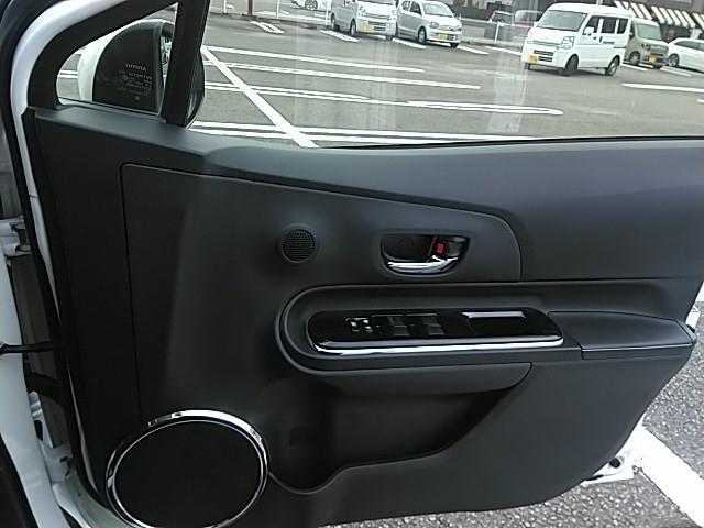 アクア G G’s キーレス フルセグ ナビ&TV 17アルミホイール エアバッグ オートマ フル装備 助手席エアバッグ 衝突被害軽減システム ETC バックカメラ スマートキー オートクルーズコントロール(28枚目)