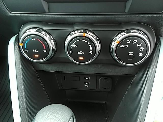 マツダ2 15 BD ワンオーナー キーレス フルセグ ナビ&TV エアバッグ オートマ フル装備 助手席エアバッグ 衝突被害軽減システム ETC バックカメラ スマートキー(27枚目)