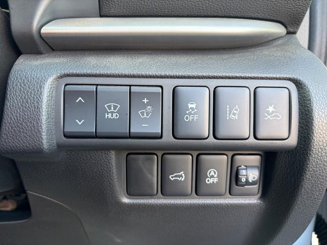 エクリプスクロス Ｇ　ワンオーナー　サンルーフ　キーレス　１８アルミホイール　エアバッグ　オートマ　フル装備　助手席エアバッグ　衝突被害軽減システム　スマートキー　オートクルーズコントロール　シートヒーター（12枚目）