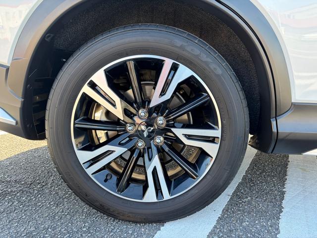 エクリプスクロス Ｇ　ワンオーナー　サンルーフ　キーレス　１８アルミホイール　エアバッグ　オートマ　フル装備　助手席エアバッグ　衝突被害軽減システム　スマートキー　オートクルーズコントロール　シートヒーター（34枚目）